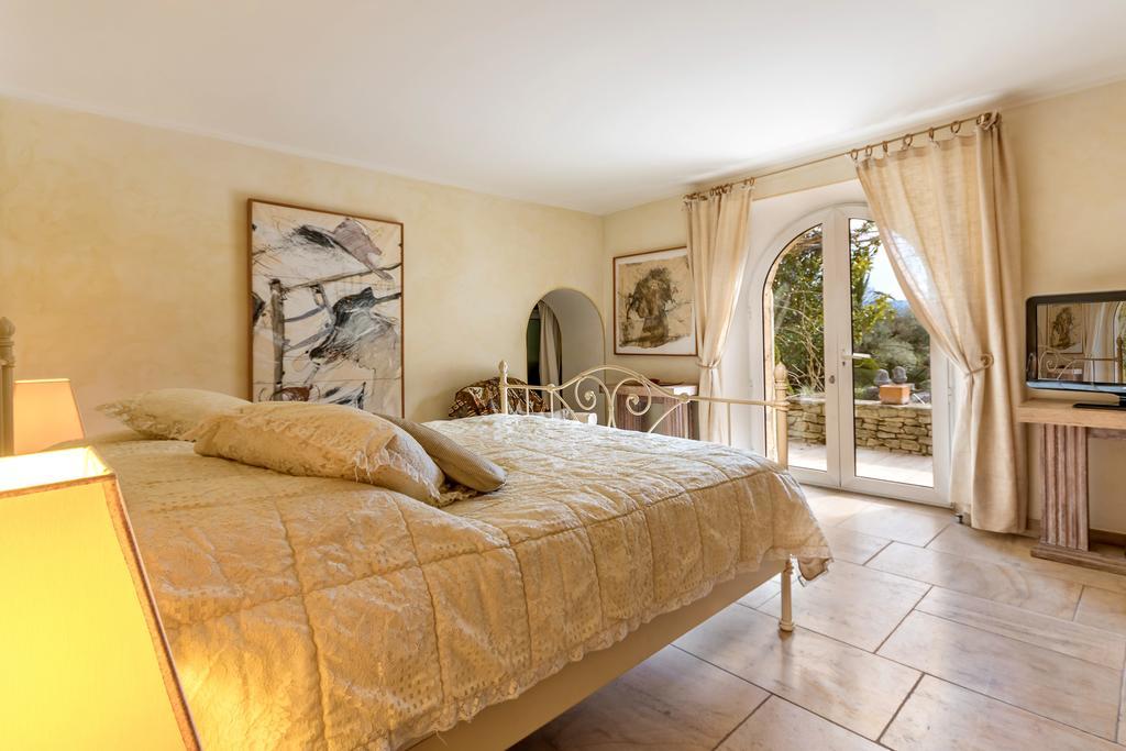 Lou Granos Bed and Breakfast Gordes Exteriör bild