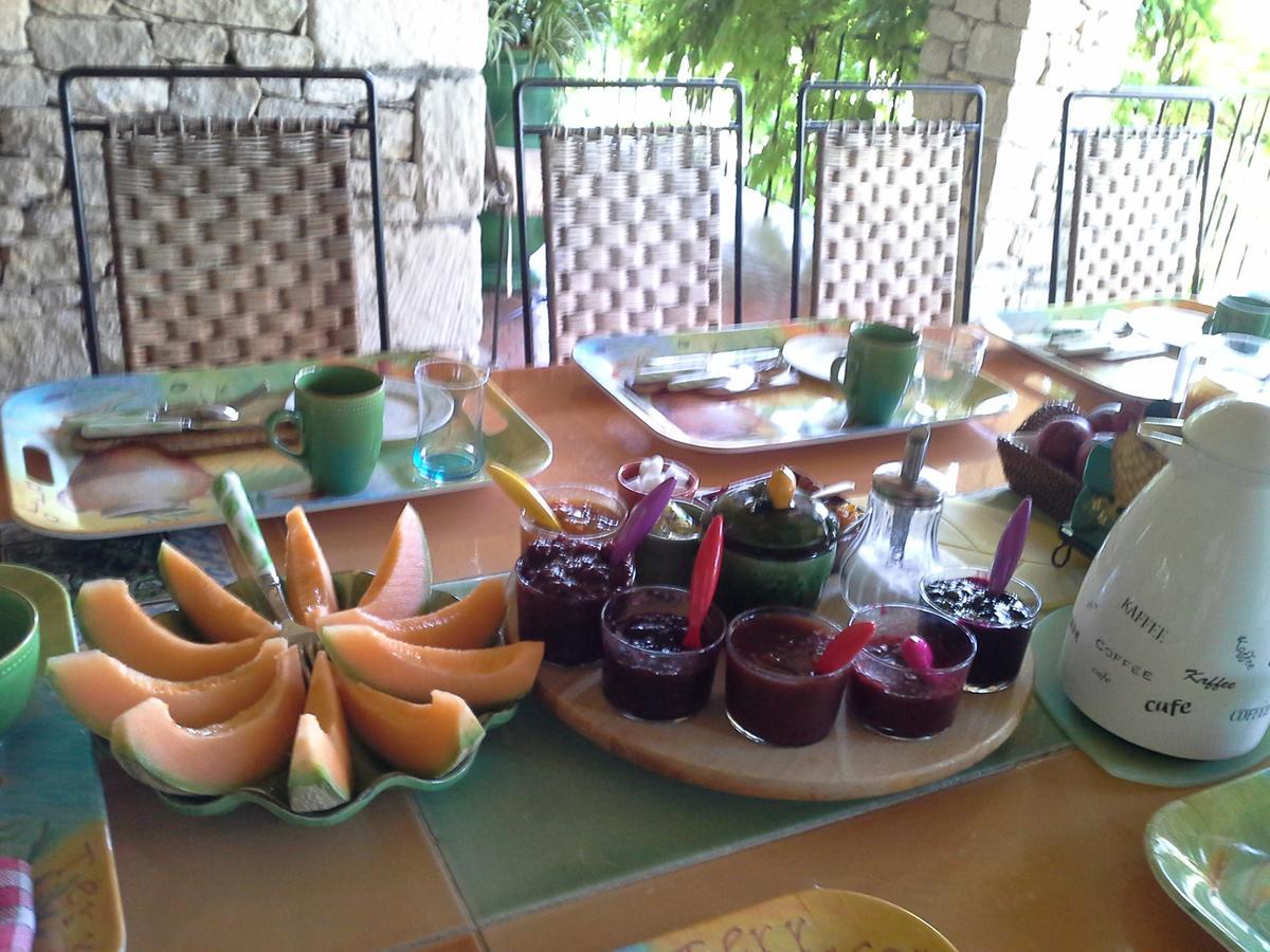 Lou Granos Bed and Breakfast Gordes Exteriör bild